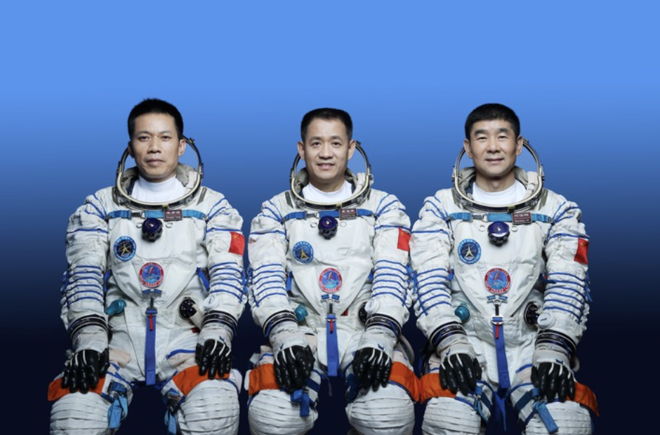 神十二三名宇航员，天上三个月将如何工作和生活？-南海国际学分银行